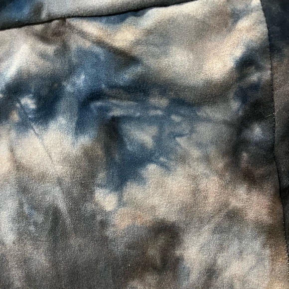Tye dye biker shorts size small super soft material - Picture 3 of 4